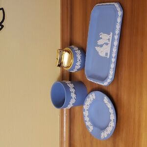 4 pieces set: Vintage Wedgwood Jasperware smoking set
